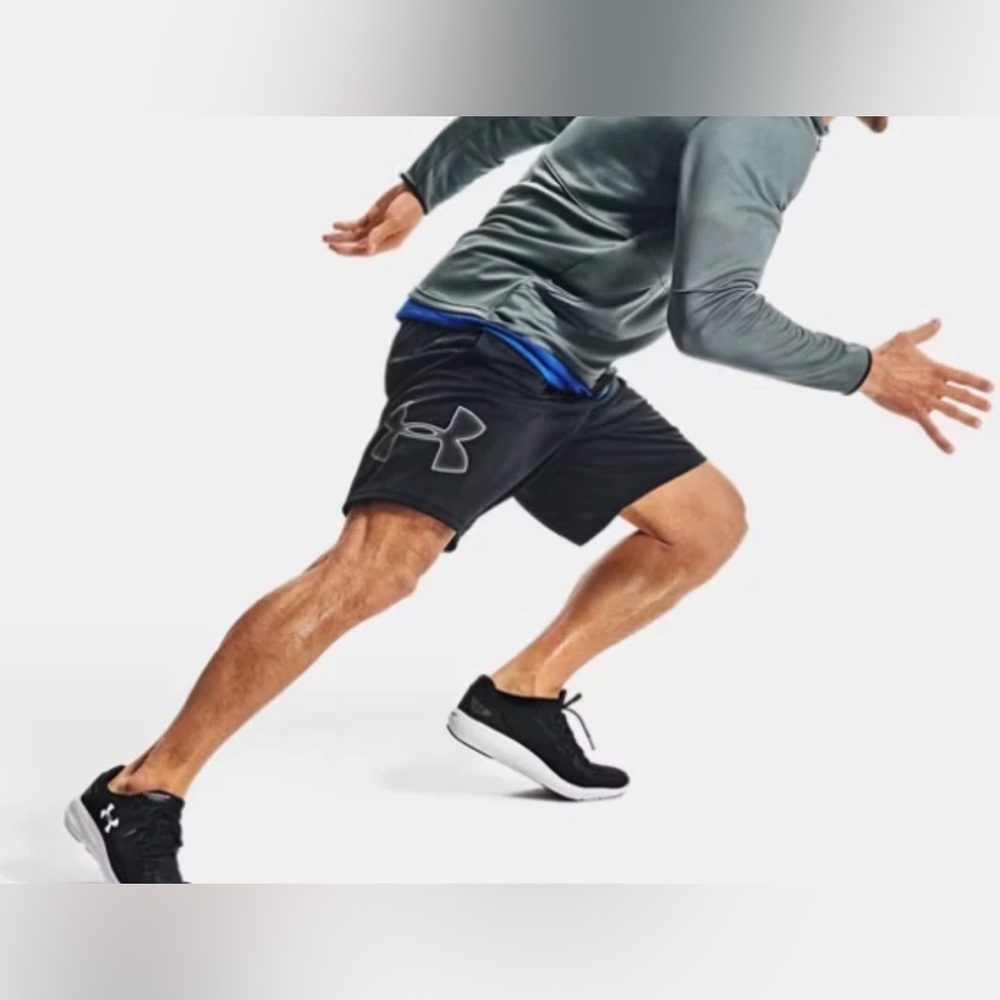 Under Armour Black Loose Fit Shorts- Men’s Medium